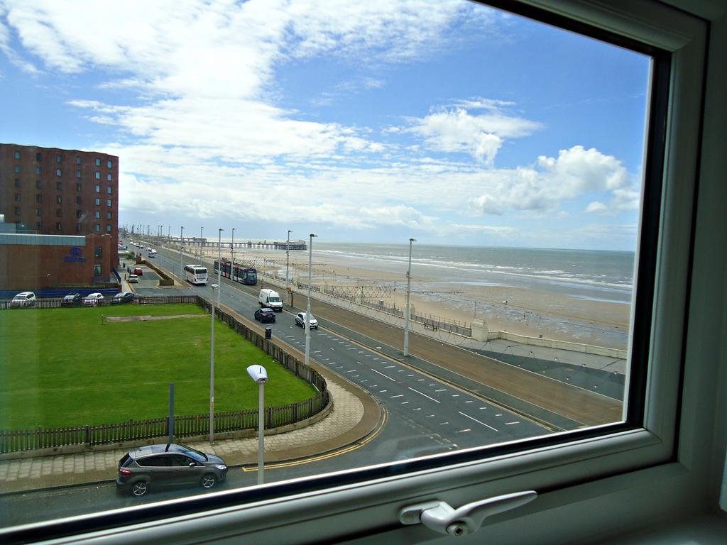 Cherry Blossom Inn Blackpool Dış mekan fotoğraf