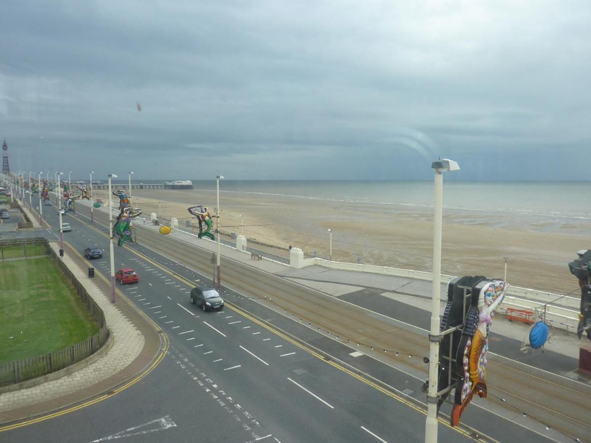 Cherry Blossom Inn Blackpool Dış mekan fotoğraf